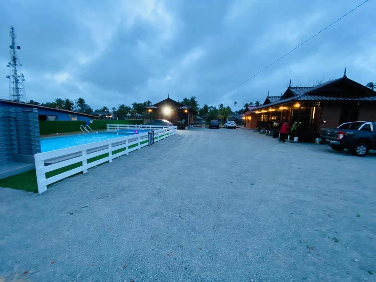 Tts Staycation Chalet Kampung Penarik Exterior foto